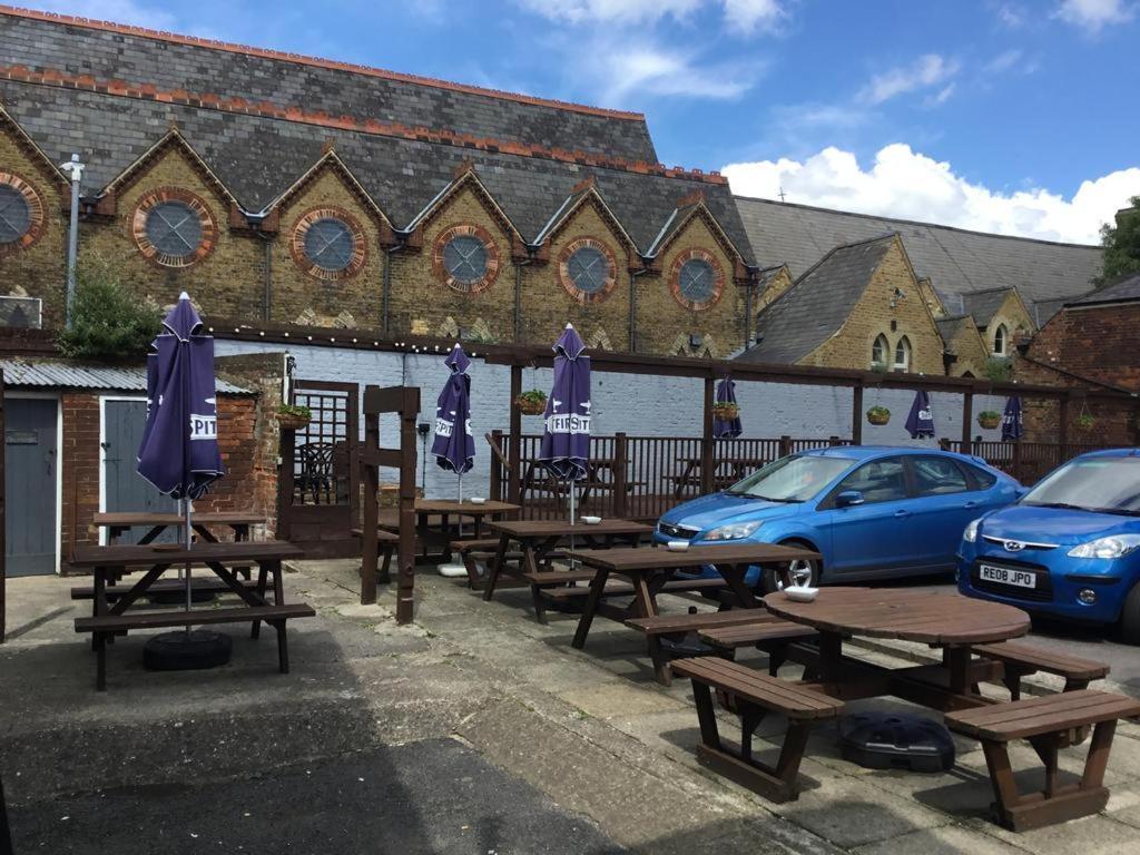 Railway Hotel Faversham Exterior photo