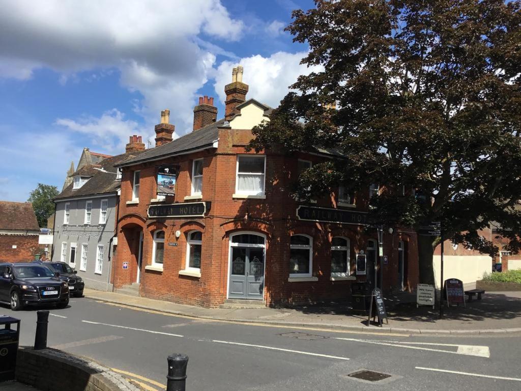 Railway Hotel Faversham Exterior photo